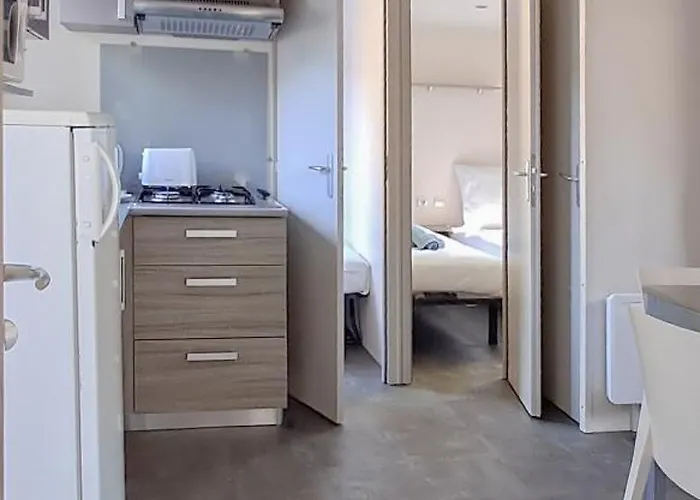 Camping Temps Suspendu - 7 Kms - Confort - Lumineux - Detente